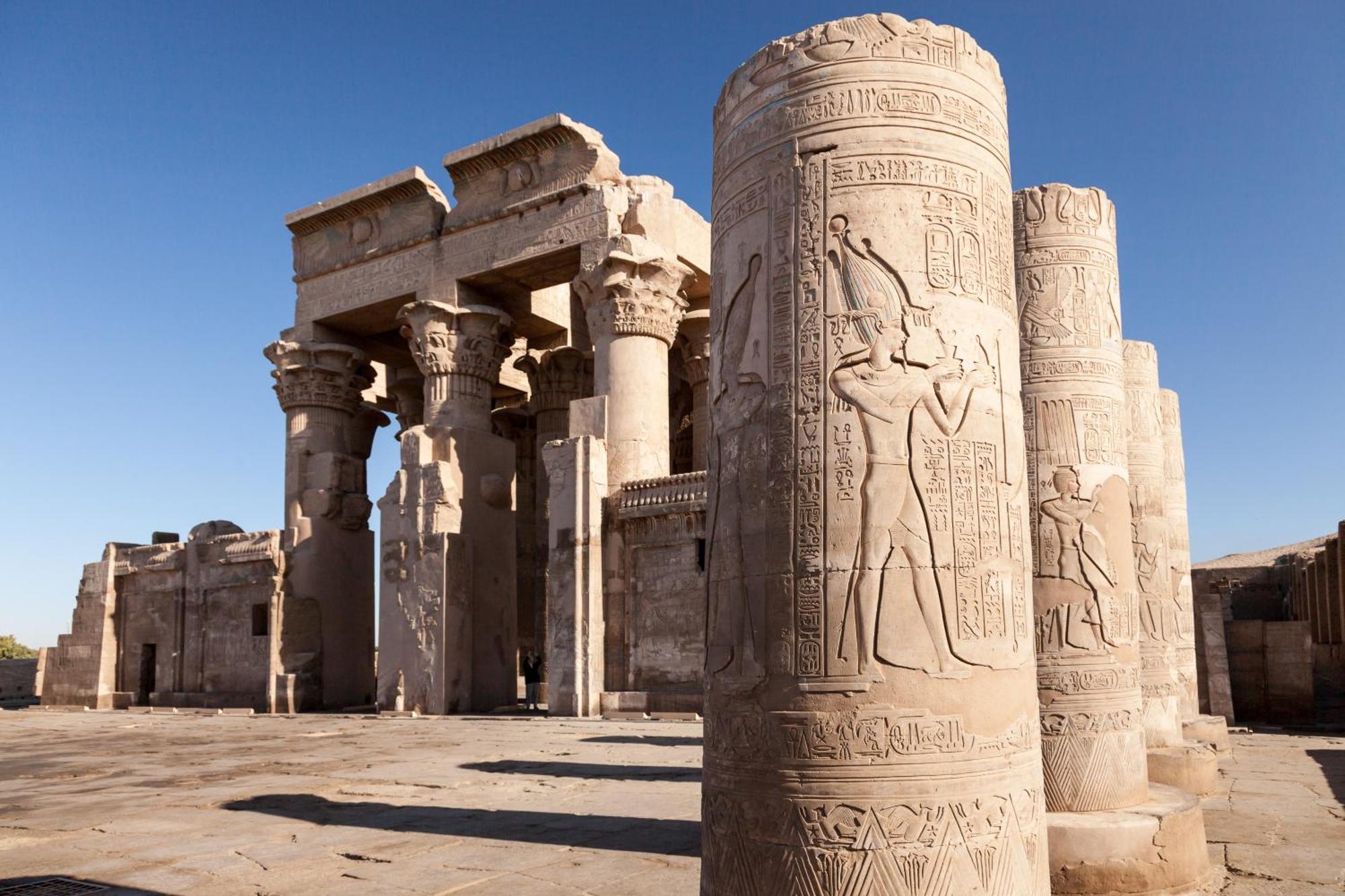 Moevenpick Royal Lily Nile Cruise, Every Monday Four Nights From Luxor, Every Friday Three Nights From Aswan - Including Excursions & Sightseeing 外观 照片
